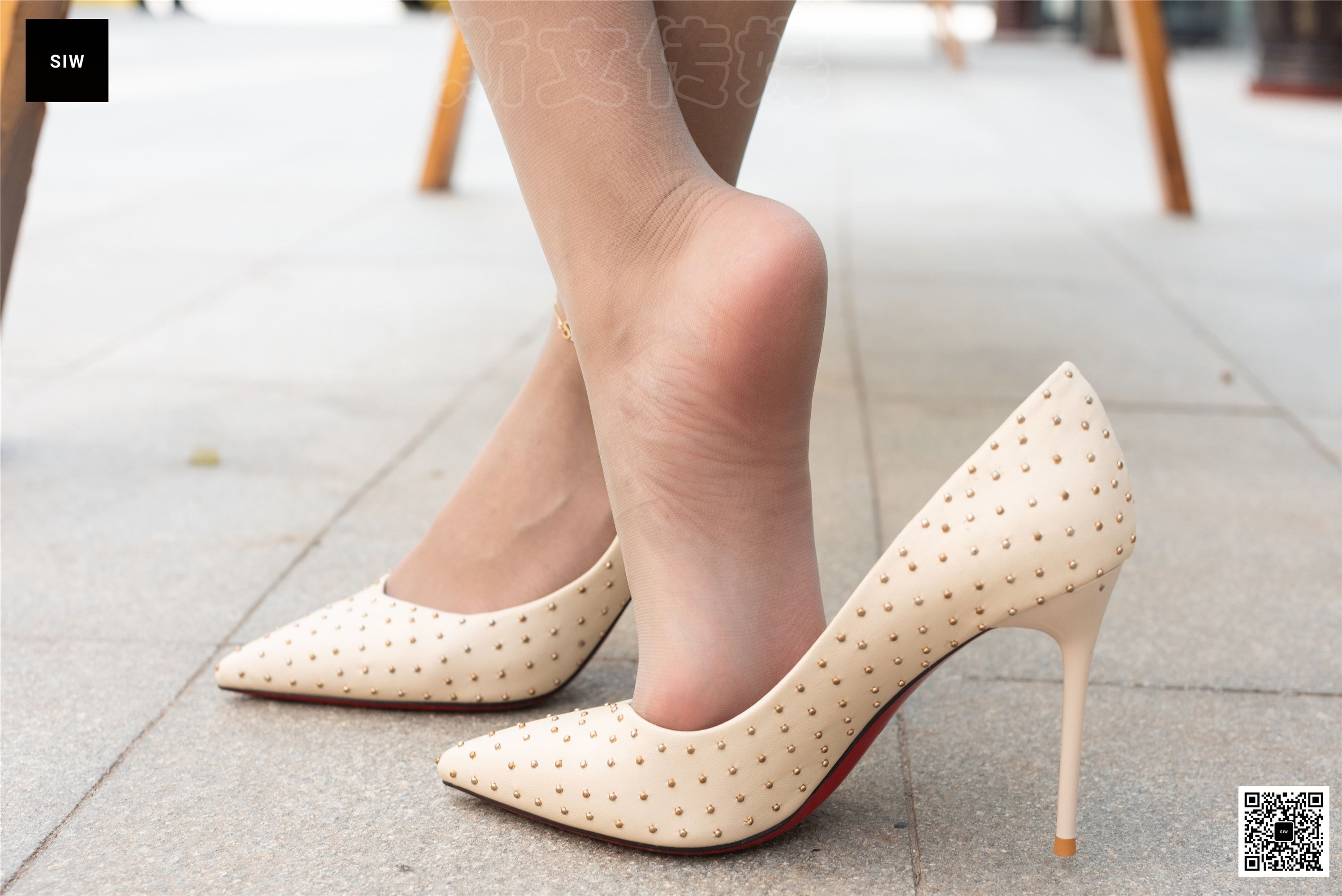 SIW斯文传媒 065 黑丝飘带灰格子优雅淑女连衣裙 - 蓉儿